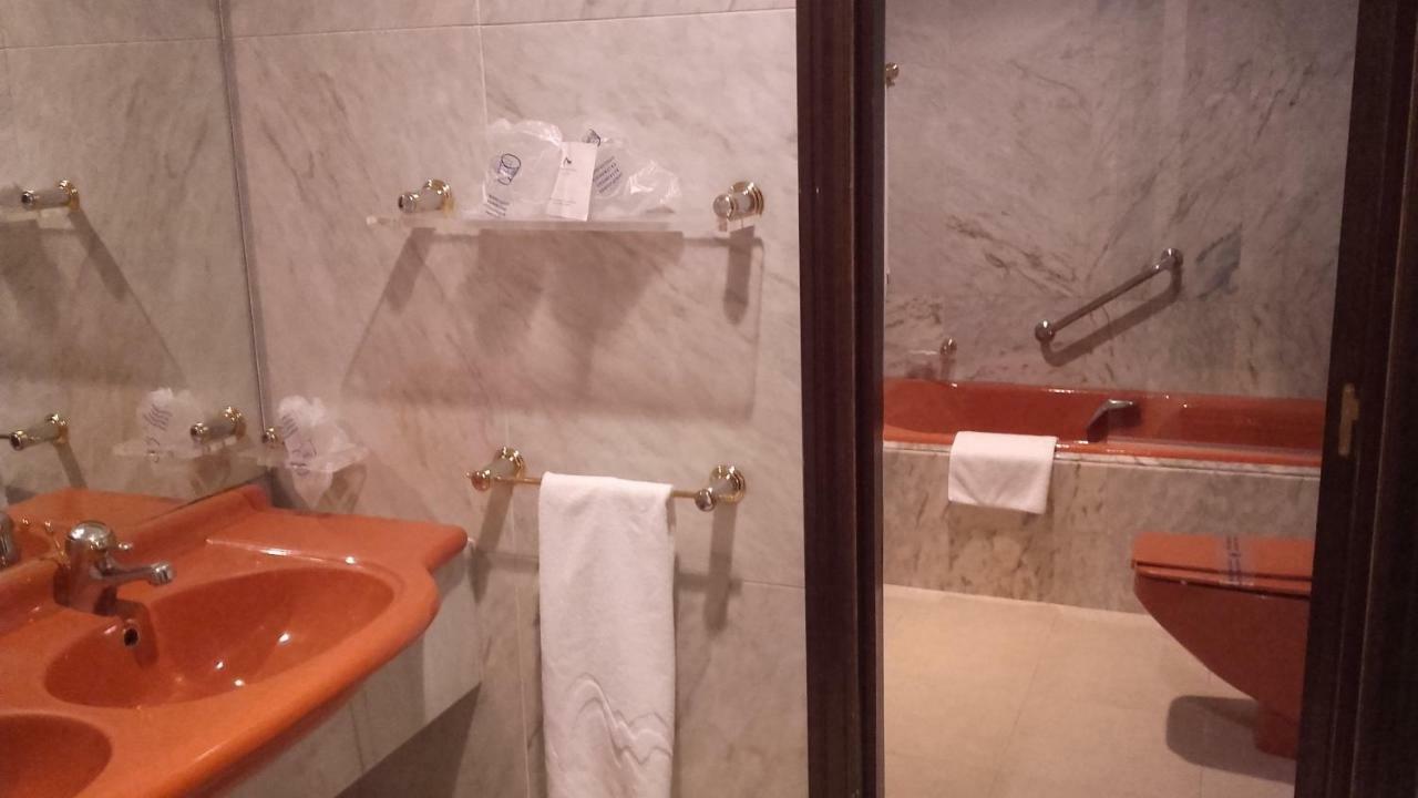 Balneario De Ledesma Vega de Tirados